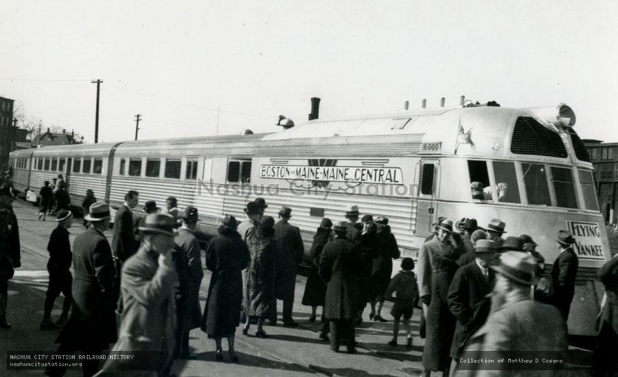 Postcard: Boston & Maine Railroad #6000, The Flying Yankee, at Nashua